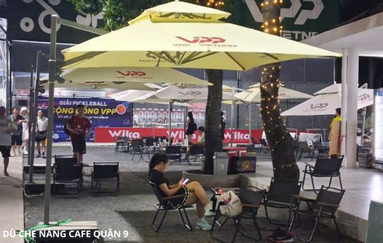 dù che quán cafe quận 9